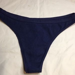 Victoria’s Secret Thong/String/XS